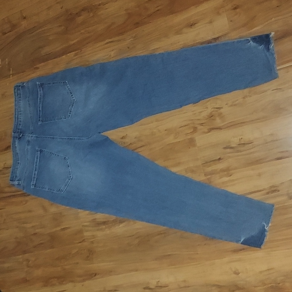 Versona Jeans - Picture 4 of 10